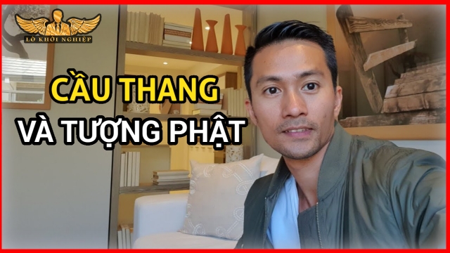 Cầu thang và tượng phật | Lò Khởi Nghiệp